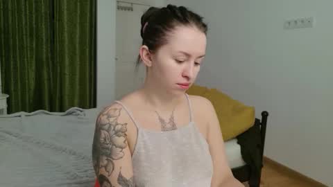 vaolietkat online show from November 4, 6:34 am