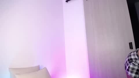 Snapshot of varenka_ivanova22 chatting on January 9, 5:54 am varenka_ivanova22 online show from January 9, 5:54 am