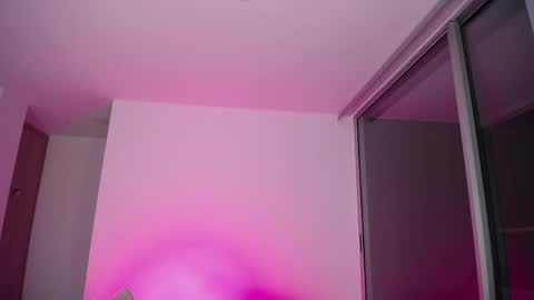 Snapshot of varenka_ivanova22 chatting on April 30, 6:20 am varenka_ivanova22 online show from April 30, 6:20 am