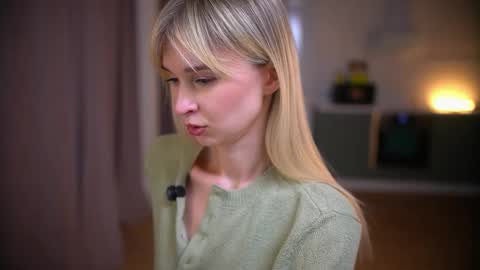 Heeeeey Im Hanna the art of tease  online show from December 18, 5:19 pm