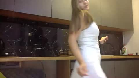 Snapshot of vasilisa189yy chatting on July 13, 7:16 pm ROSSE online show from July 13, 7:16 pm