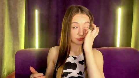 Snapshot of vasilisalove chatting on June 3, 1:41 am VasilisaLove online show from June 3, 1:41 am