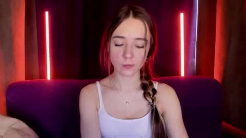 Snapshot of vasilisalove chatting on June 6, 1:32 am VasilisaLove online show from June 6, 1:32 am