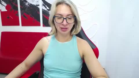 Snapshot of vasilisasii chatting on July 25, 6:55 am Vasilisa online show from July 25, 6:55 am