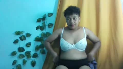 Snapshot of vayannah chatting on May 31, 12:12 pm Vayannah online show from May 31, 12:12 pm