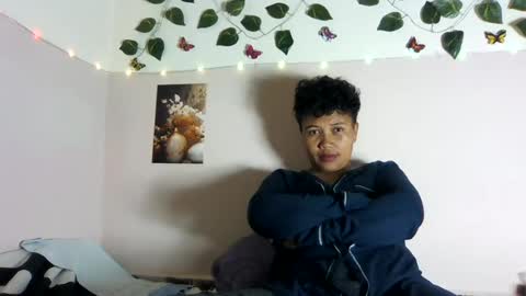 Snapshot of vayannah chatting on June 12, 7:57 pm Vayannah online show from June 12, 7:57 pm
