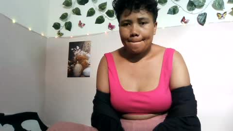 Snapshot of vayannah chatting on June 16, 12:08 pm Vayannah online show from June 16, 12:08 pm