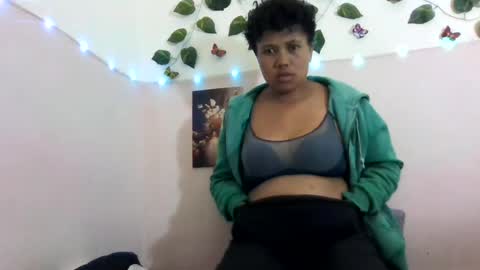 Snapshot of vayannah chatting on July 7, 8:46 pm Vayannah online show from July 7, 8:46 pm