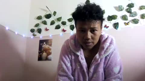 Snapshot of vayannah chatting on July 23, 6:11 am Vayannah online show from July 23, 6:11 am