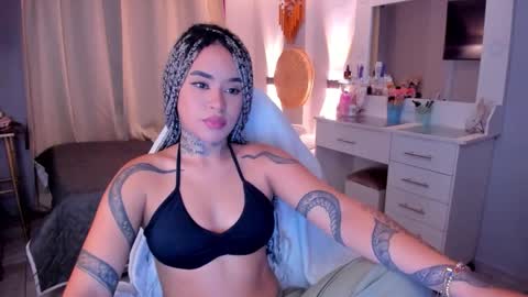 Vayolett Bass online show from January 16, 10:41 am