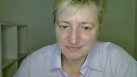 vea_motty online show from December 5, 12:25 pm