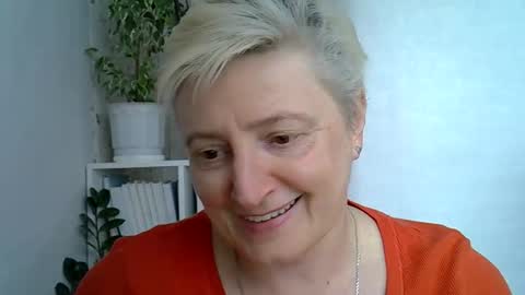 vea_motty online show from April 28, 10:20 am