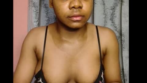 vee62 online show from March 14, 2:17 am