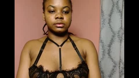 vee62 online show from May 24, 11:32 pm