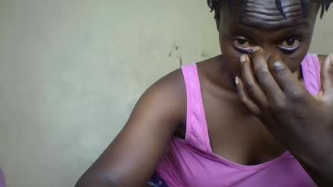 Vee tommy online show from December 8, 6:39 pm