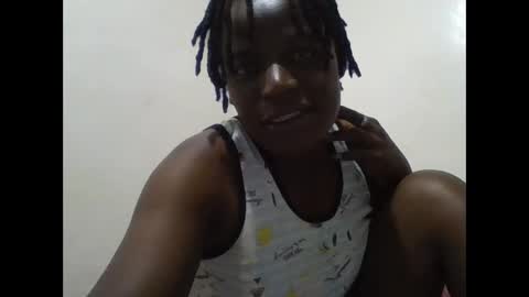 Vee tommy online show from May 2, 2:27 am