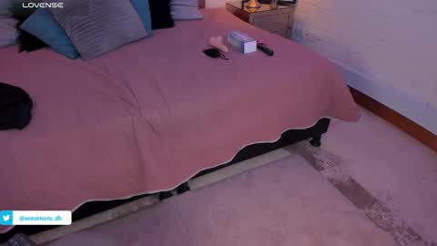 Vee Simons online show from January 8, 10:58 pm