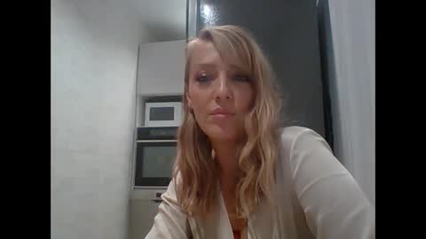 Veessa online show from November 12, 5:35 pm