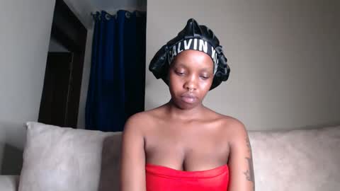 Snapshot of veey_dellah chatting on April 10, 12:16 am veey online show from April 10, 12:16 am
