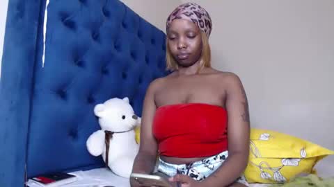 Snapshot of veey_dellah chatting on May 7, 8:52 am veey online show from May 7, 8:52 am