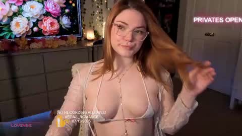 vegas_romance online show from July 14, 1:08 am