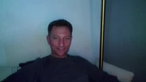 Snapshot of vegasfinest420 chatting on May 1, 9:36 am StaysinVegas420 online show from May 1, 9:36 am