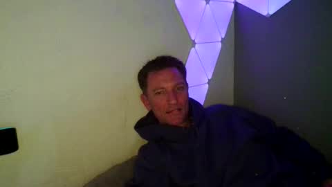 Snapshot of vegasfinest420 chatting on June 20, 9:34 am StaysinVegas420 online show from June 20, 9:34 am