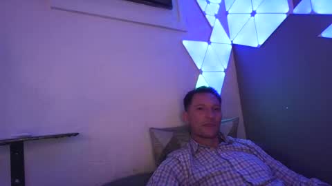 Snapshot of vegasfinest420 chatting on July 27, 9:49 am StaysinVegas420 online show from July 27, 9:49 am