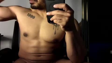 Snapshot of vegasluv702 chatting on June 7, 5:11 am Vegas Love online show from June 7, 5:11 am