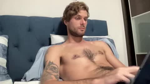 Snapshot of vegassangel chatting on September 21, 1:07 am Joeyyy online show from September 21, 1:07 am