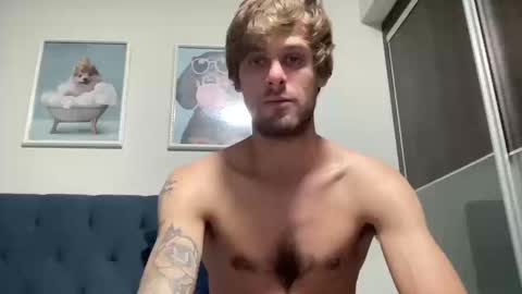 Snapshot of vegassangel chatting on October 10, 2:54 am Joeyyy online show from October 10, 2:54 am