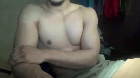 veilofstrength11 online show from November 6, 9:43 am