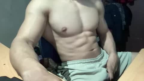 veilofstrength11 online show from November 10, 6:40 pm