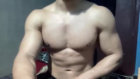 veilofstrength11 online show from December 4, 11:35 pm