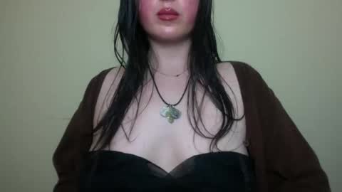 Snapshot of velira_ chatting on January 14, 5:13 am velira_ online show from January 14, 5:13 am