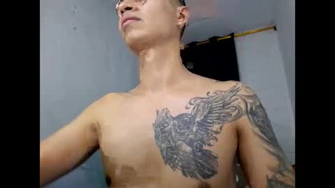 velk_hot1 online show from December 27, 12:39 am