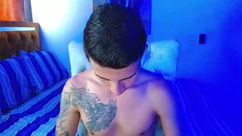velk_hot1 online show from March 7, 12:57 pm