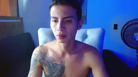 velk_hot1 online show from March 16, 11:58 am