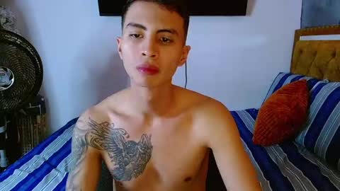 velk_hot1 online show from June 4, 1:50 pm
