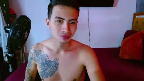 velk_hot1 online show from June 17, 1:01 pm