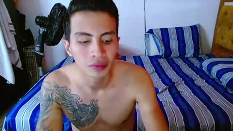 velk_hot1 online show from July 4, 2:34 pm