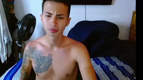 velk_hot1 online show from July 15, 12:32 pm