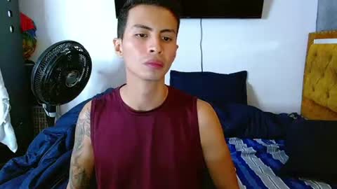 velk_hot1 online show from July 29, 1:53 pm