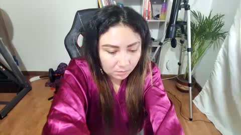 Im VelaI will be Christmas and New Year with my family December 22 to January 13 I will miss you guys. online show from February 6, 10:10 pm