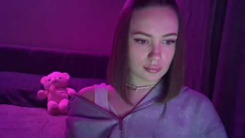 velour_myst online show from June 9, 4:40 pm