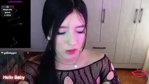 velvet_28_ online show from December 4, 3:32 pm