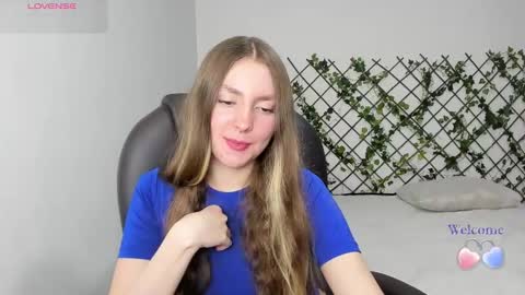 Sophi  online show from February 16, 10:28 pm