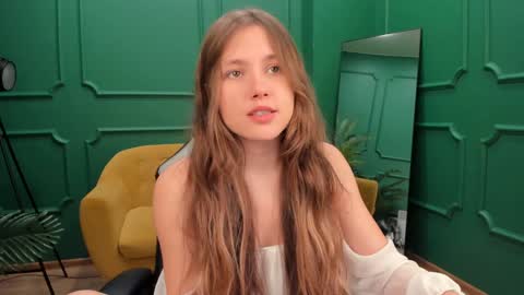 Snapshot of velvet_cherry chatting on January 12, 3:25 pm velvet_cherry online show from January 12, 3:25 pm