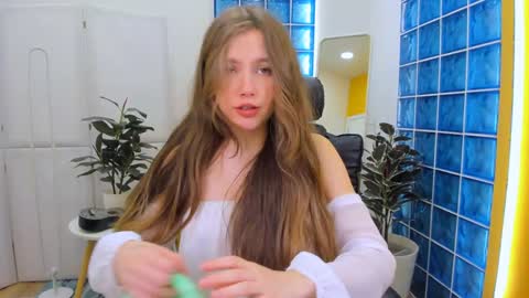 Snapshot of velvet_cherry chatting on January 31, 4:38 pm velvet_cherry online show from January 31, 4:38 pm