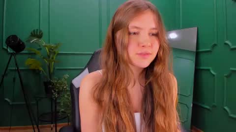 Snapshot of velvet_cherry chatting on February 21, 6:48 pm velvet_cherry online show from February 21, 6:48 pm